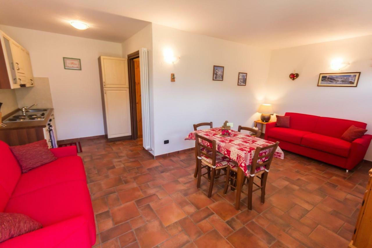 Ferienwohnung Vistarelax Aosta Exterior foto
