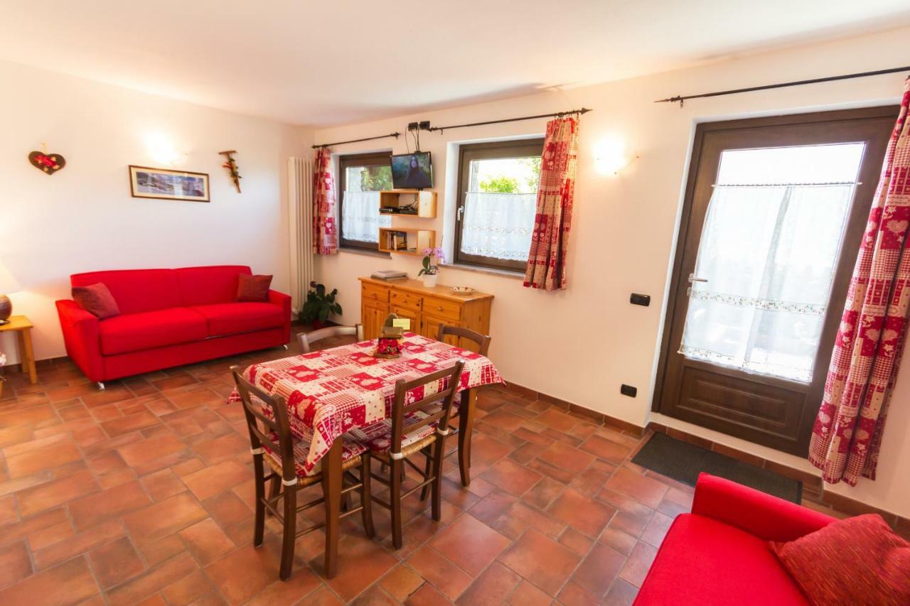 Ferienwohnung Vistarelax Aosta Exterior foto