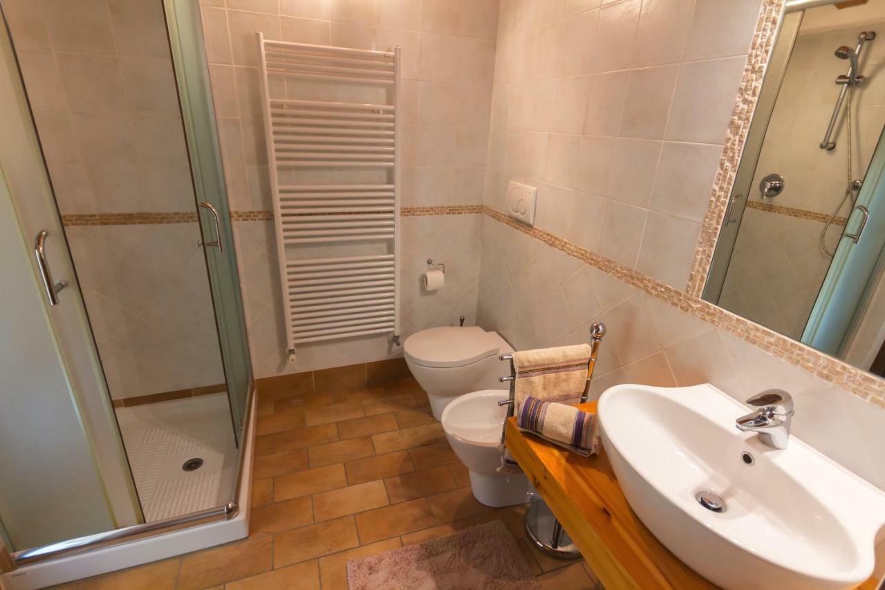 Ferienwohnung Vistarelax Aosta Exterior foto