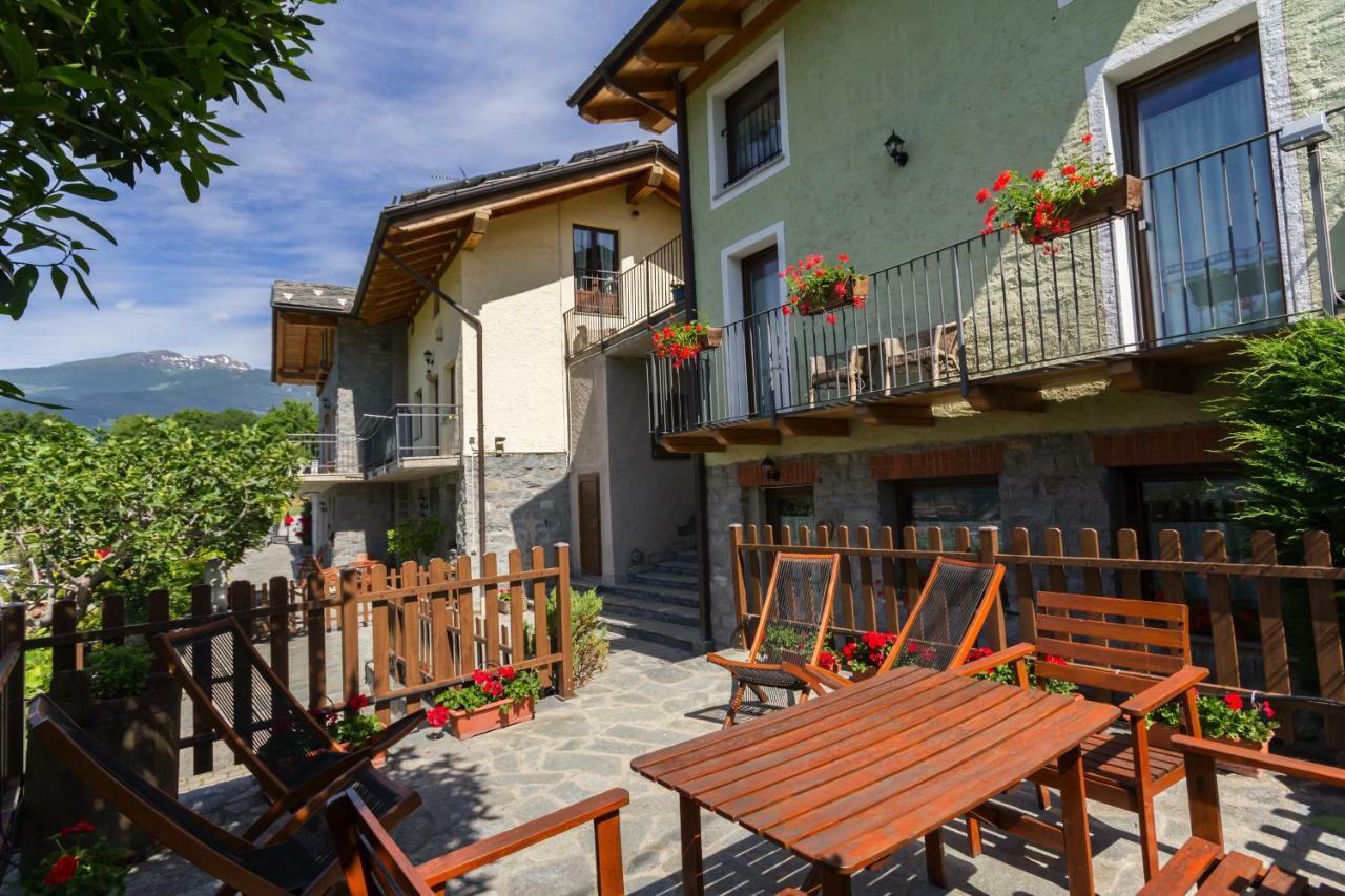 Ferienwohnung Vistarelax Aosta Exterior foto