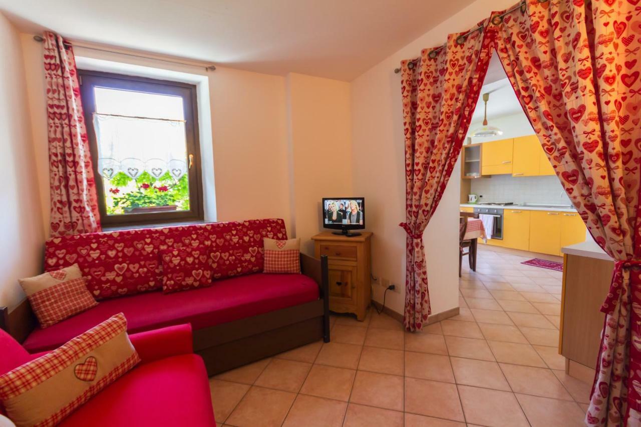 Ferienwohnung Vistarelax Aosta Exterior foto